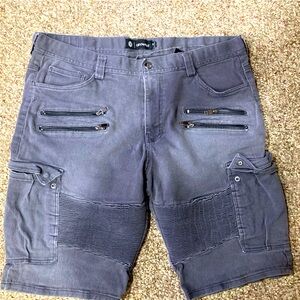 40 Akademiks Moto style shorts with pockets